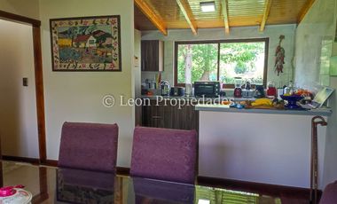 Leon Propiedades vende hermosa parcela con casa en sector Lo Águila , Curacaví.