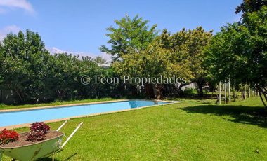 Leon Propiedades vende hermosa parcela con casa en sector Lo Águila , Curacaví.