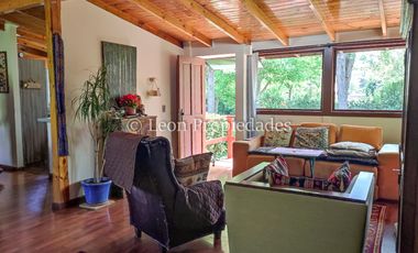 Leon Propiedades vende hermosa parcela con casa en sector Lo Águila , Curacaví.