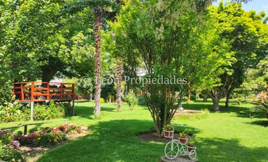 Leon Propiedades vende hermosa parcela con casa en sector Lo Águila , Curacaví.