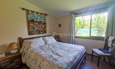 Leon Propiedades vende hermosa parcela con casa en sector Lo Águila , Curacaví.