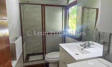 Leon Propiedades vende hermosa parcela con casa en sector Lo Águila , Curacaví.