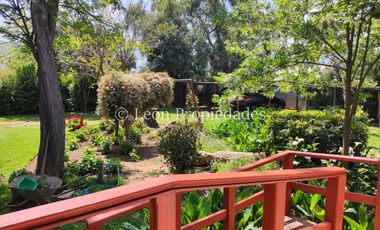 Leon Propiedades vende hermosa parcela con casa en sector Lo Águila , Curacaví.