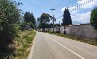 Leon Propiedades vende hermosa parcela con casa en sector Lo Águila , Curacaví.