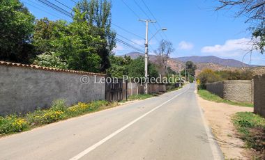 Leon Propiedades vende hermosa parcela con casa en sector Lo Águila , Curacaví.