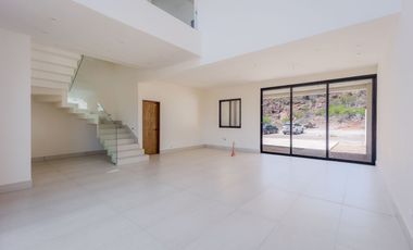 2 CASAS EN VENTA EN SECTOR BAHIA, SAN CARLOS