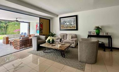 SE VENDE CASA DÚPLEX EN URB. LA PUNTILLA – VÍA A SAMBORONDÓN.