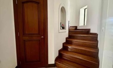 SE VENDE CASA DÚPLEX EN URB. LA PUNTILLA – VÍA A SAMBORONDÓN.