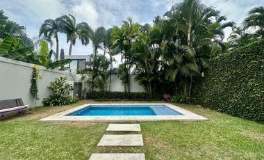 SE VENDE CASA DÚPLEX EN URB. LA PUNTILLA – VÍA A SAMBORONDÓN.