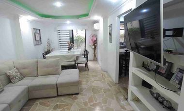 Venta casa San Felipe Norte de Guayaquil.  con oficina y consultorio