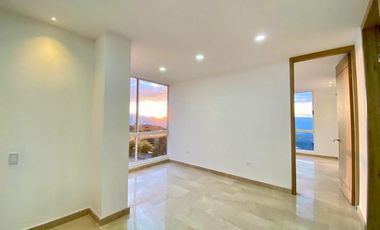 Casa Campestre de lujo con vista a la ciudad en zona residencial exclusiva rodeada por naturaleza