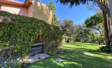 SE RENTA CASA 3 RECAMARAS AMPLIO JARDIN FRACCIONAMIENTO SAN JOSE DEL PUENTE