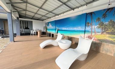 Casa Moderna con 6 Habitaciones, 11 baños, 1 Apto y full zona social en Ruitoque Alto