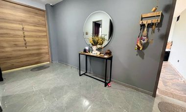 Casa Moderna con 6 Habitaciones, 11 baños, 1 Apto y full zona social en Ruitoque Alto