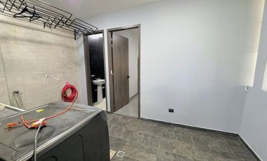 Casa Moderna con 6 Habitaciones, 11 baños, 1 Apto y full zona social en Ruitoque Alto