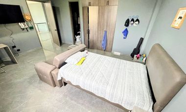 Casa Moderna con 6 Habitaciones, 11 baños, 1 Apto y full zona social en Ruitoque Alto