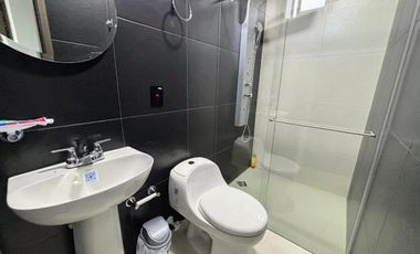 Casa Moderna con 6 Habitaciones, 11 baños, 1 Apto y full zona social en Ruitoque Alto