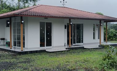 CASA EN VENTA POR ESTRENAR EN PEDRO VICENTE MALDONADO