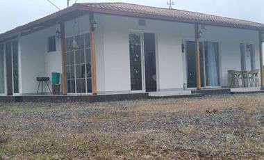 CASA EN VENTA POR ESTRENAR EN PEDRO VICENTE MALDONADO