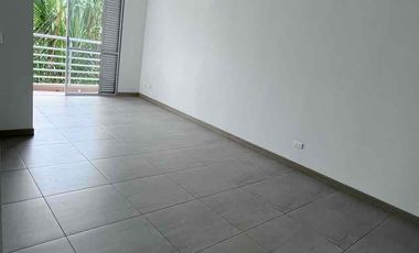 Vendo Apartamento con parqueadero en sótano