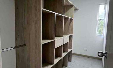 Vendo Apartamento con parqueadero en sótano