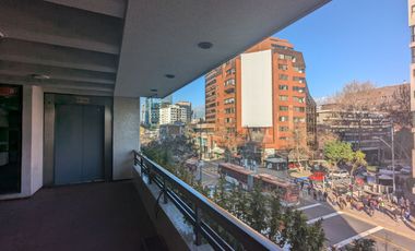 Local Providencia Luis Thayer Ojeda Metro Tobalaba