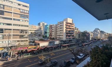 Local Providencia Luis Thayer Ojeda Metro Tobalaba