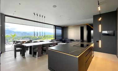 Majestuosa casa campestre amoblada con impresionante vista a los nevados en Malabar Condominio Campestre. Pereira - Colombia.