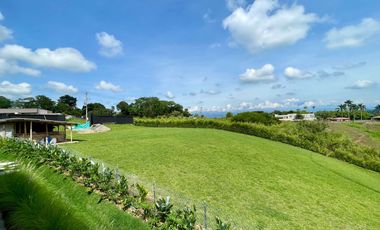 Majestuosa casa campestre amoblada con impresionante vista a los nevados en Malabar Condominio Campestre. Pereira - Colombia.