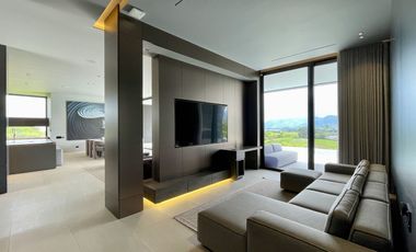 Majestuosa casa campestre amoblada con impresionante vista a los nevados en Malabar Condominio Campestre. Pereira - Colombia.