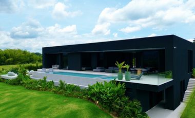 Majestuosa casa campestre amoblada con impresionante vista a los nevados en Malabar Condominio Campestre. Pereira - Colombia.