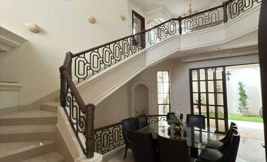 Residencia Estilo Francés en Venta – Fracc. Villa Encantada, Tampico