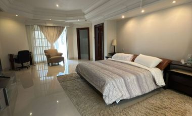 Residencia Estilo Francés en Venta – Fracc. Villa Encantada, Tampico