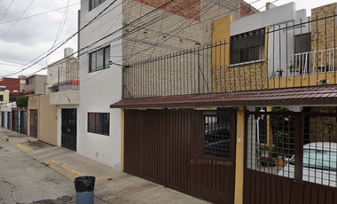 PRADO VALLEJO, GRAN OPORTUNIDAD, No se deje SORPRENDER NI ENGAÑAR, la firma es EN LA NOTARÍA