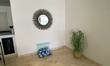 Amplio departamento de 3 cuartos en renta. A dos cuadras de la 5ta y caminando a la playa.