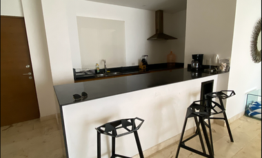 Amplio departamento de 3 cuartos en renta. A dos cuadras de la 5ta y caminando a la playa.