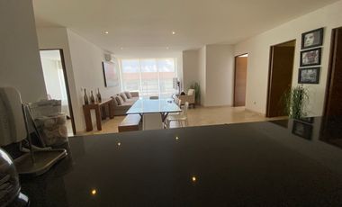 Amplio departamento de 3 cuartos en renta. A dos cuadras de la 5ta y caminando a la playa.