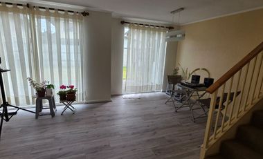 Amplia casa dentro de condominio en San Pedro de la Paz