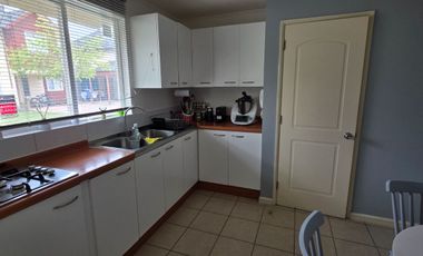 Amplia casa dentro de condominio en San Pedro de la Paz