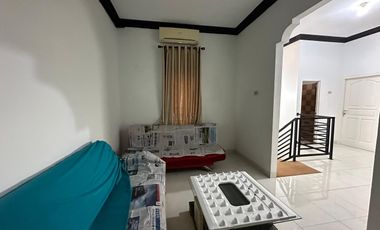 Dijual rumah dengan perabotan bersih nyaman lokasi jalan Swadaya Palembang