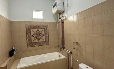 Dijual rumah dengan perabotan bersih nyaman lokasi jalan Swadaya Palembang