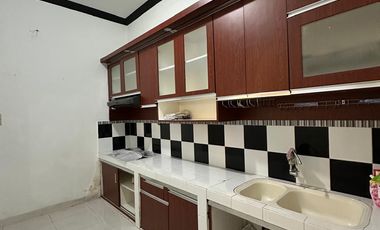 Dijual rumah dengan perabotan bersih nyaman lokasi jalan Swadaya Palembang