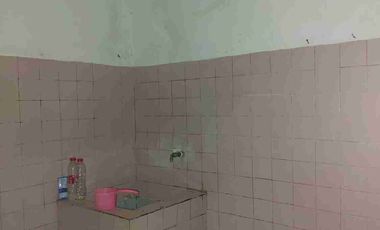 Dijual cepat rumah siap renovasi di Perumahan Bekasi Kaya Indah, Bekasi