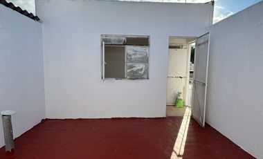 Casa en Renta sobre Av. Tepeyac, Col. Chapalita, ideal para Restaurante