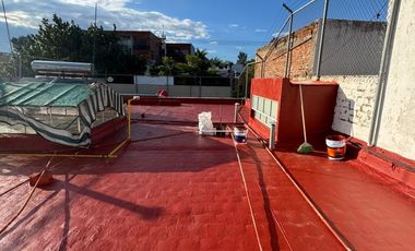 Casa en Renta sobre Av. Tepeyac, Col. Chapalita, ideal para Restaurante