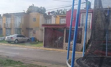 ¡¡¡OPORTUNIDAD!!!  CASA EN PRIVADA RETANA, ARBOLADA LOS SAUCES, ZUMPANGO, EDO.  MEX. ¡NO CRÉDITO!