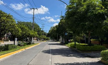 Casa en Renta sobre Av. Tepeyac, Col. Chapalita, ideal para Restaurante