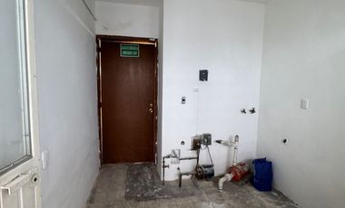 Casa en Renta sobre Av. Tepeyac, Col. Chapalita, ideal para Restaurante