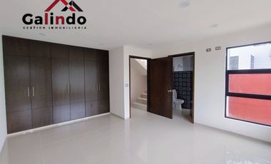 NUEVA, FRACC PRIVADO CERCA DE COATEPEC 3 RECAMARAS, DOBLE COCHERA, ROOF GARDEN