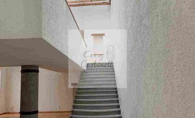 CASA EN RENTA FRACC. VALLE DE SAN JAVIER